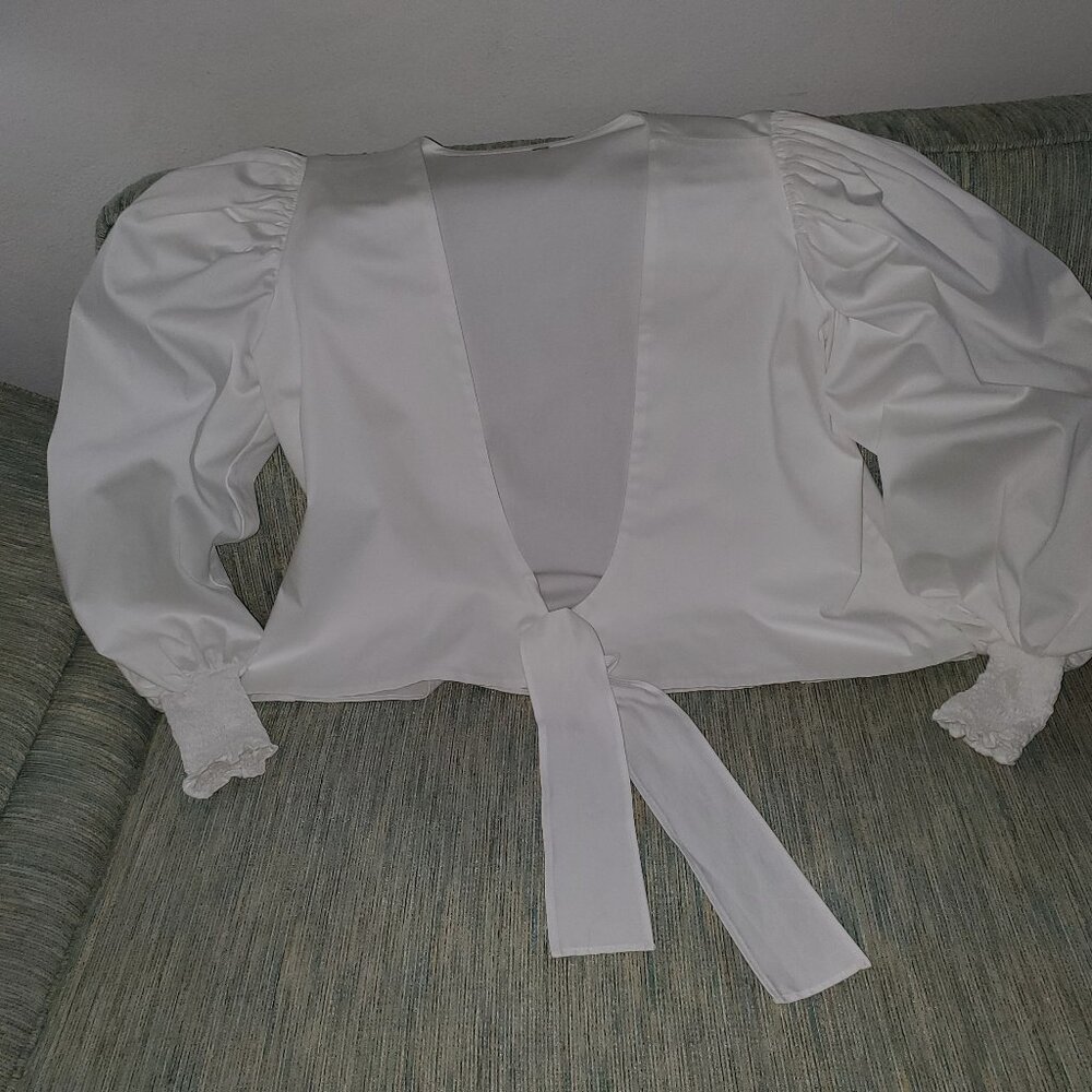 BEAUTIFUL TIE AT WAIST BLOUSE